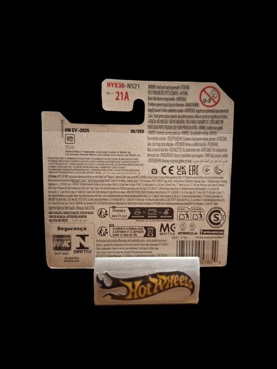 Hot Wheels HW EV 2025 Silverado EV RST 6/10 S