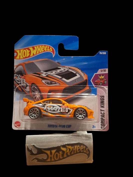 Hot Wheels Compact Kings 2025 Toyota GR86 Cup 1/10 S