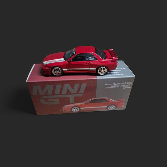 Mini GT #987 Nissan Skyline GT-R (R32) VeilSide Combat