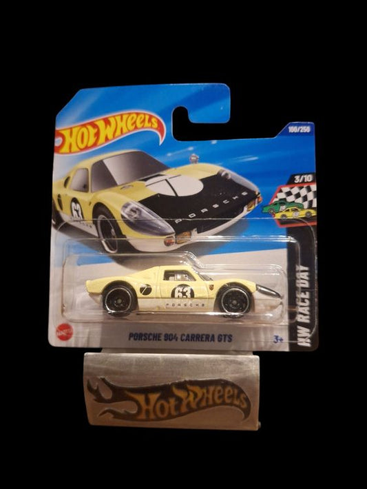 Hot Wheels HW Race Day 2025 Porsche 904 Carrera GTS 3/10 S