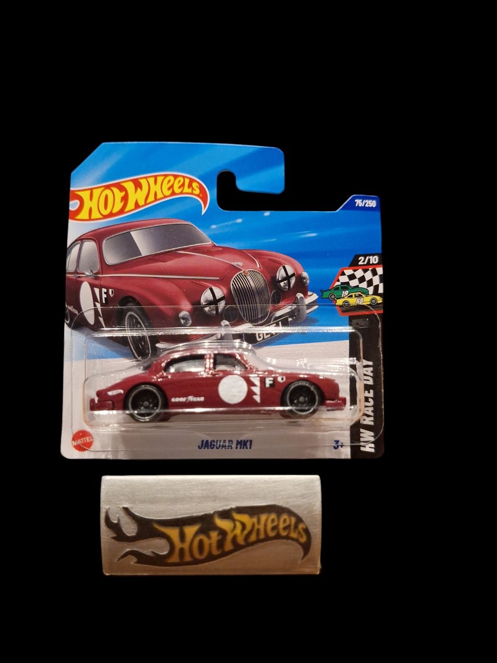 Hot Wheels HW Race Day 2025 Jaguar MK1 2/10 S