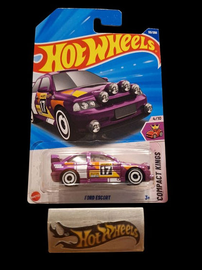 Hot Wheels Compact Kings 2025 Ford Escort 4/10 L