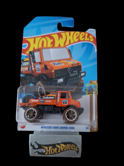 Hot Wheels HW Dirt 2024 Mercedes-Benz Unimog 1300L 1/10 L