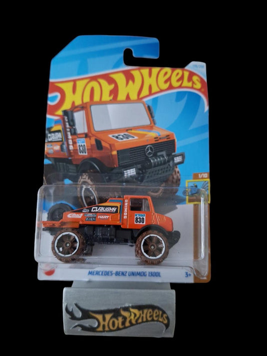 Hot Wheels HW Dirt 2024 Mercedes-Benz Unimog 1300L 1/10 L