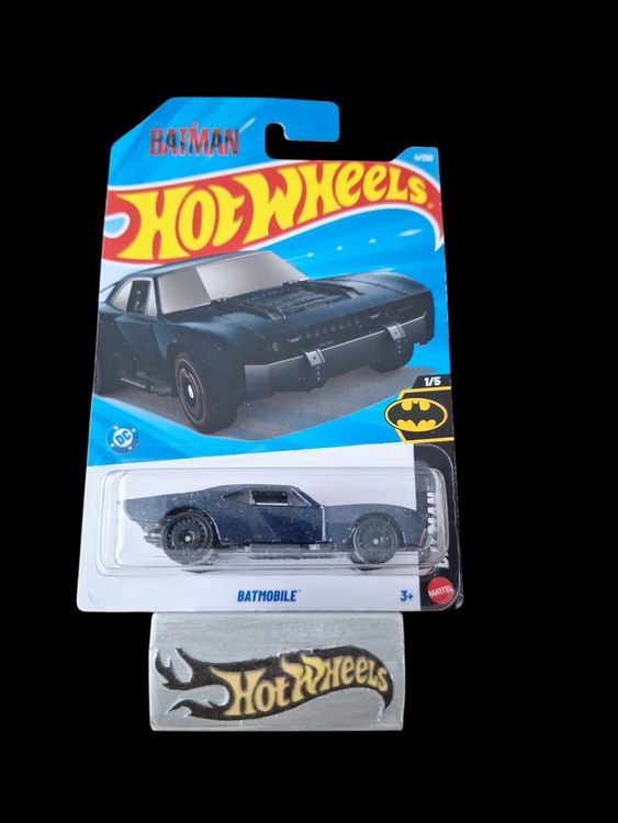 Hot Wheels Batman 2026 Batmobile 1/5 L