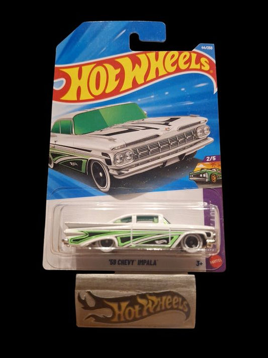 Hot Wheels Layin' Low 2026 59 Chevy Impala 2/5 L