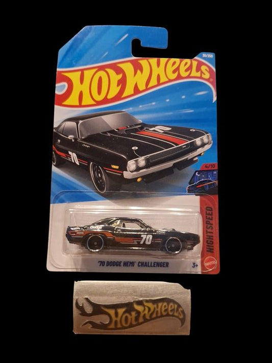 Hot Wheels Nightspeed 2026 70 Dodge Hemi Challenger 4/10 L