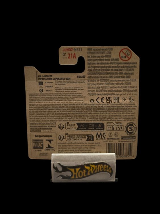 HW J-Imports 2026 Toyota Prius Custom mit Dachbox 1/10 S