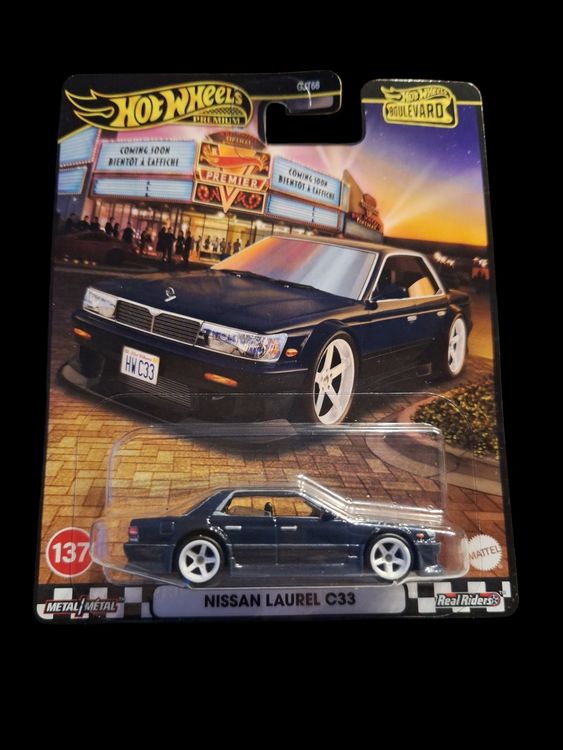 HW Premium Boulevard #137 Nissan Laurel C33